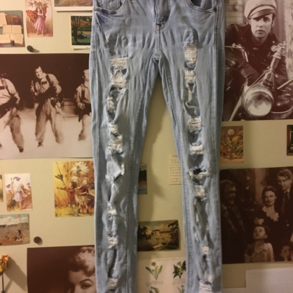 Ripped Mid-Rise Skinny Jeans